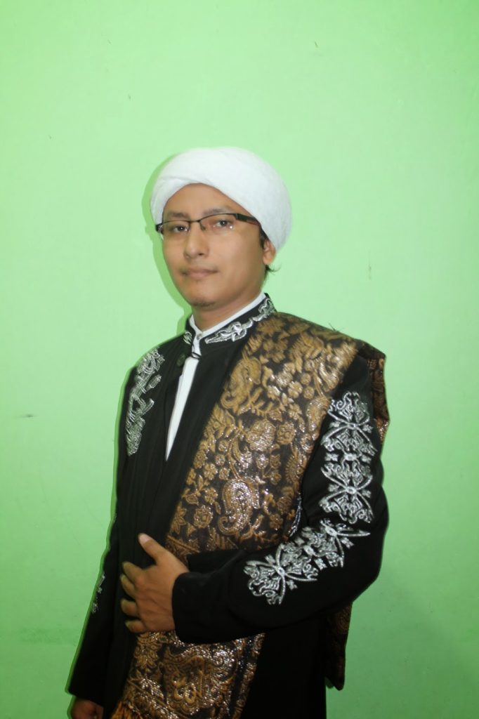 Ustadz Lancip (KH. Ahmad Rifky Umar Barayis) — Pembimbing Utama DSA Travel